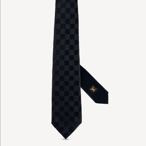 Authentic luxury Louis Vuitton M74721 DAMIER GOLD TIE Business Suit 94% Silk